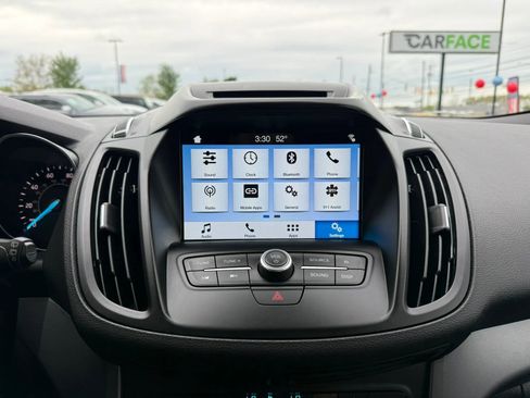 Used 2018 Ford Escape SE w/ SE Sync 3 Package AWD/4WD image 33