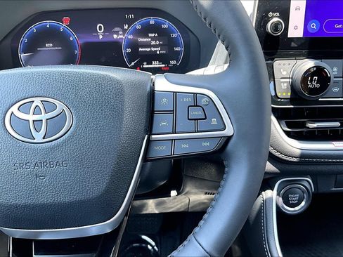 Used 2026 Toyota Grand Highlander AWD image 19