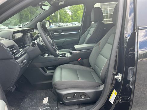 New 2026 GMC Terrain AT4 w/ Technology Package II AWD/4WD image 20