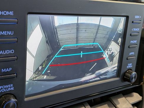 Used 2019 Toyota RAV4 XLE image 5