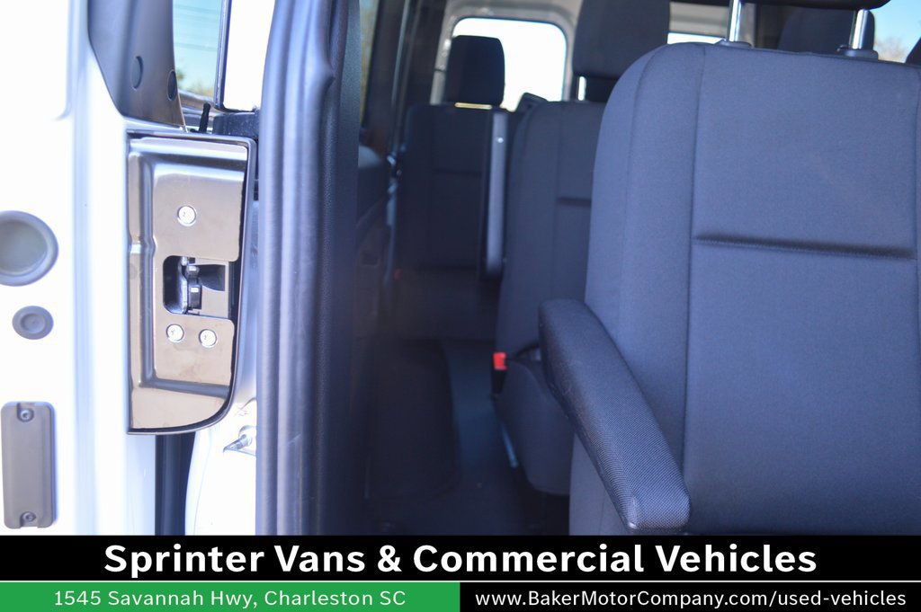 Used 2025 Mercedes-Benz Sprinter 2500 image 39