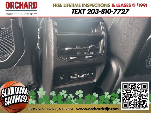 Used 2023 Jeep Grand Cherokee Limited w/ Black Appearance Package image 21