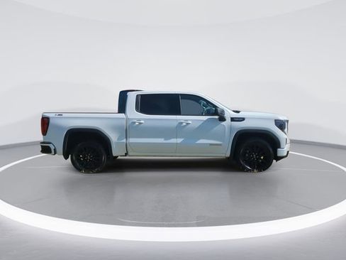 Used 2022 GMC Sierra 1500 Elevation w/ X31 Off-Road Package AWD/4WD image 9