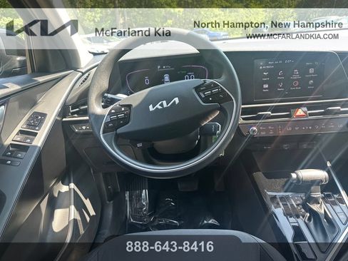Used 2023 Kia Niro LX FWD image 15