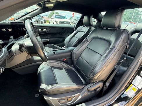 Used 2025 Ford Mustang Premium RWD image 7