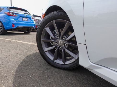 Used 2020 Honda Civic EX image 8