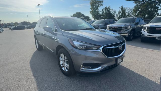Used 2018 Buick Enclave Essence FWD image 3