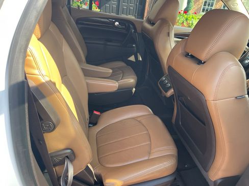 Used 2016 Buick Enclave Leather FWD image 22