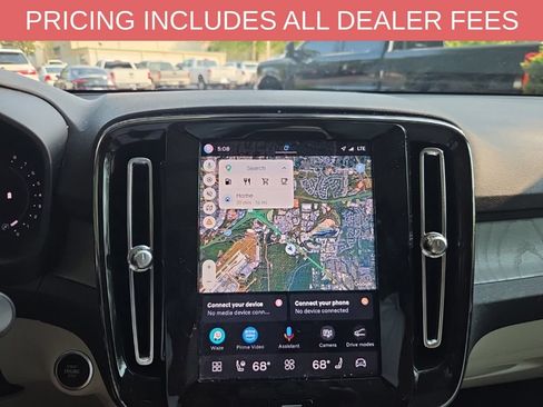 Used 2024 Volvo XC40 B5 Plus w/ Protection Package Premier AWD/4WD image 9