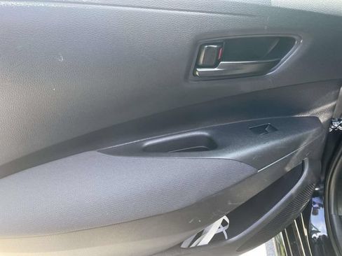 Used 2023 Toyota Corolla LE FWD image 34