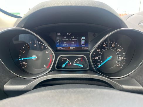 Used 2017 Ford Escape SE w/ Equipment Group 201A FWD image 14