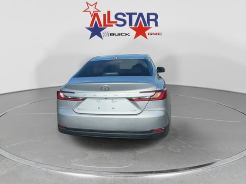 Used 2025 Toyota Camry LE w/ Convenience Package FWD image 6