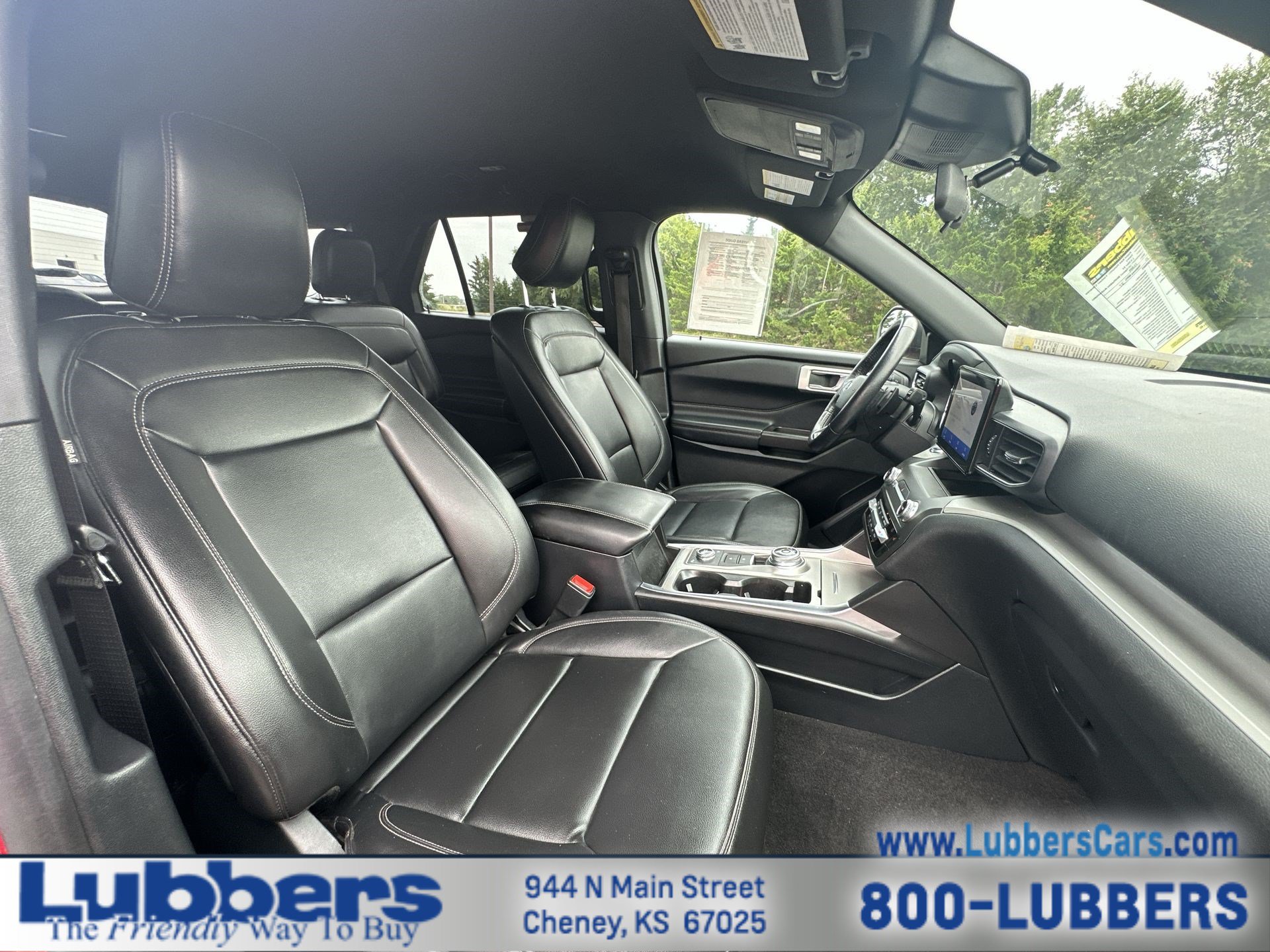 Used 2020 Ford Explorer XLT w/ Equipment Group 202A AWD/4WD image 22