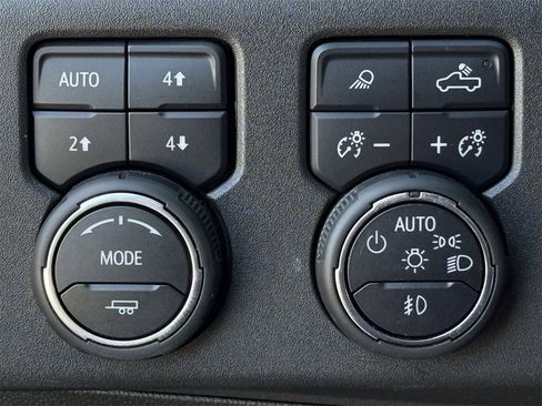 Certified 2023 Chevrolet Silverado 1500 High Country w/ High Country Premium Package image 19