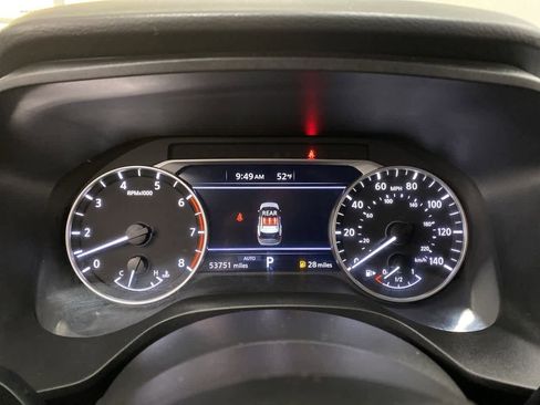 Used 2024 Nissan Rogue SV image 27