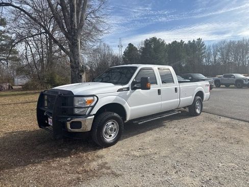 Used 2014 Ford F250 XL w/ Power Equipment Group image 4