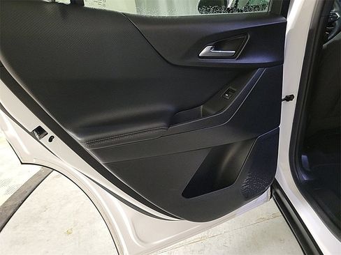 Used 2025 Chevrolet Equinox LT image 20