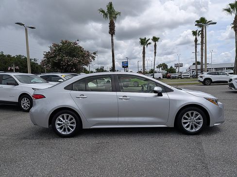Used 2022 Toyota Corolla LE w/ LE Convenience Package FWD image 27