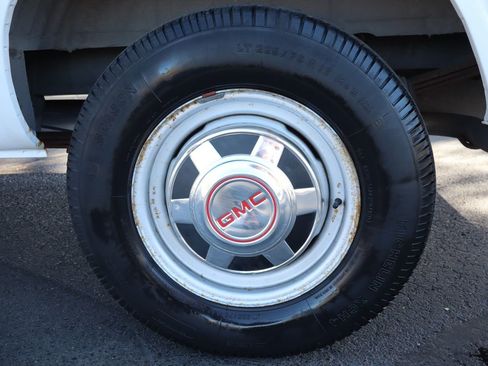 Used 1994 GMC G3500 Vandura image 38