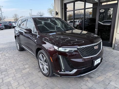 Used 2020 Cadillac XT6 Premium Luxury image 31