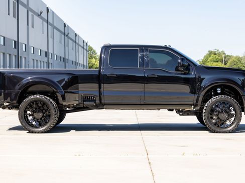 Used 2025 Ford F450 Platinum AWD/4WD image 17