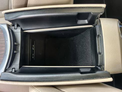 Used 2022 Mercedes-Benz GLC 300 4MATIC image 27