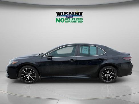 Used 2023 Toyota Camry SE FWD image 2