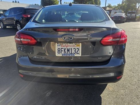 Used 2017 Ford Focus SE image 5