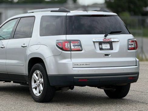 Used 2016 GMC Acadia SLE FWD image 16