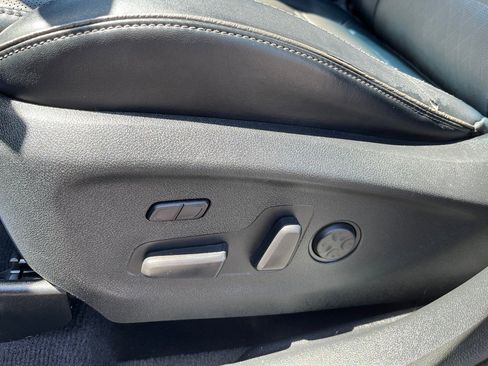 Used 2017 Kia Sorento SX image 28