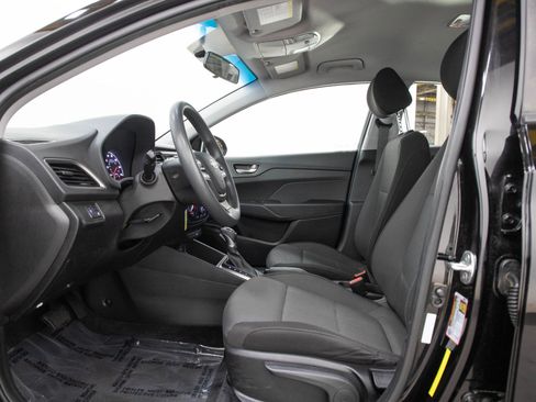 Used 2018 Hyundai Accent SE FWD image 20