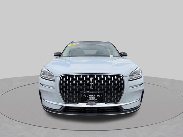 Used 2025 Lincoln Corsair Reserve w/ Towing Package AWD/4WD image 3