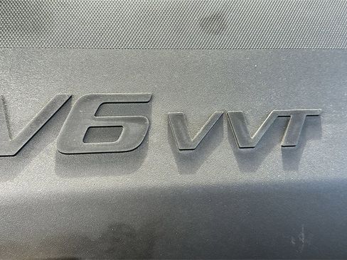 Certified 2023 Chevrolet Traverse LT w/ Midnight/Sport Edition image 36