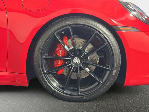 Used 2022 Porsche 911 Carrera RWD image 22