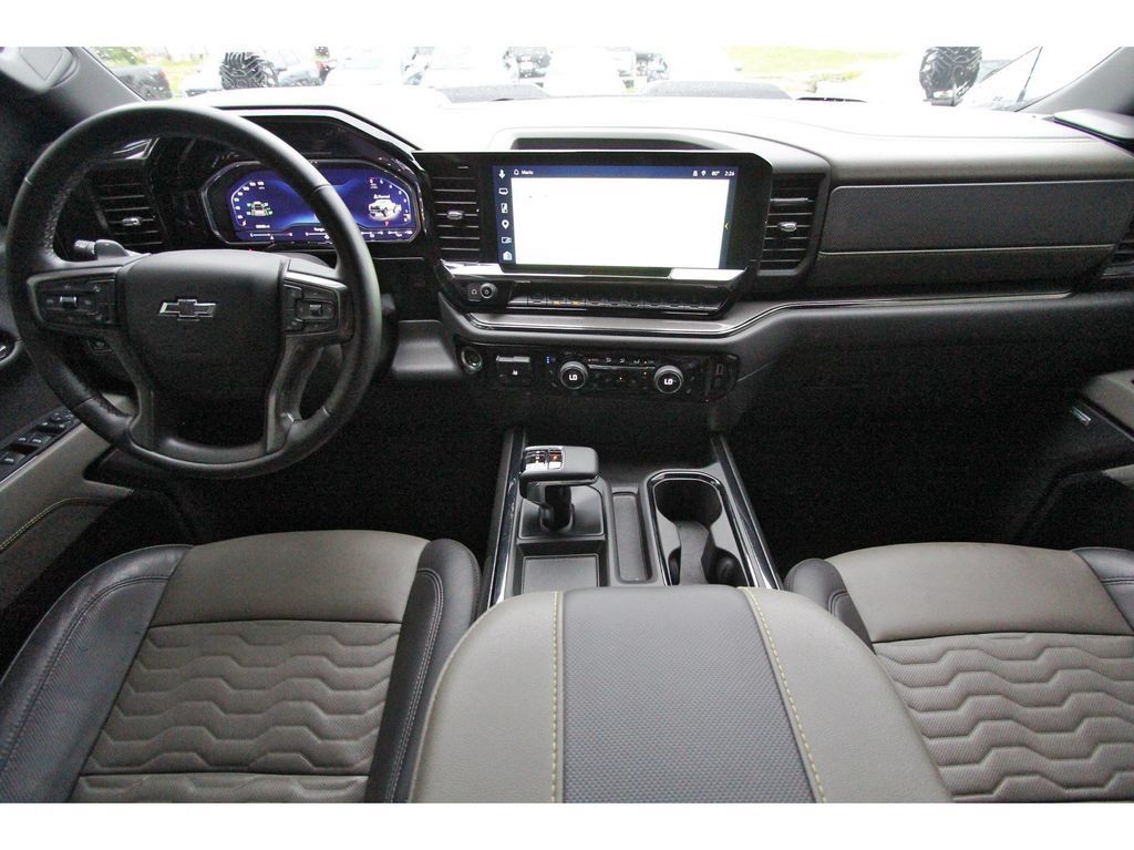 Used 2025 Chevrolet Silverado 1500 ZR2 w/ Technology Package AWD/4WD image 10