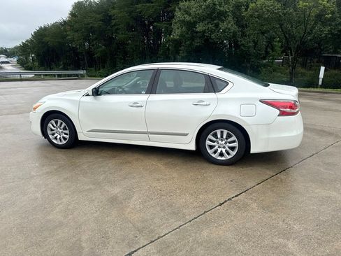 Used 2014 Nissan Altima 2.5 S FWD image 11