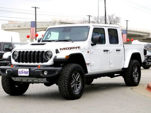 New 2026 Jeep Gladiator Mojave image 7