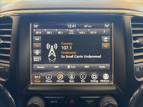 Used 2018 Jeep Grand Cherokee Laredo image 21