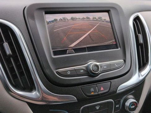 Used 2024 Chevrolet Equinox LS w/ LS Convenience Package FWD image 12