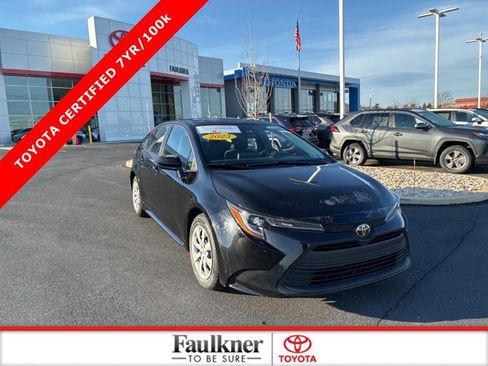 Certified 2023 Toyota Corolla LE image 1