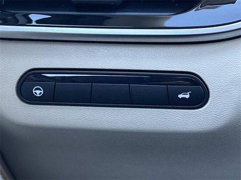 Used 2025 INFINITI QX60 Luxe w/ Cargo Package image 30