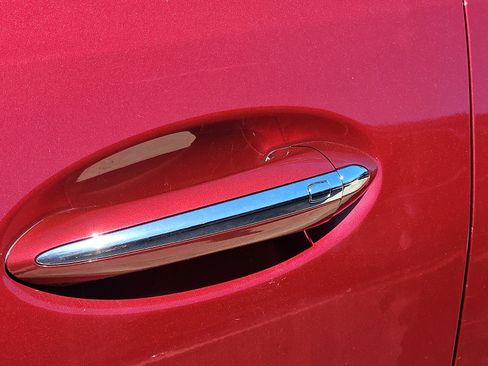 Certified 2023 Buick Encore GX Select w/ Sport Touring Package AWD/4WD image 5