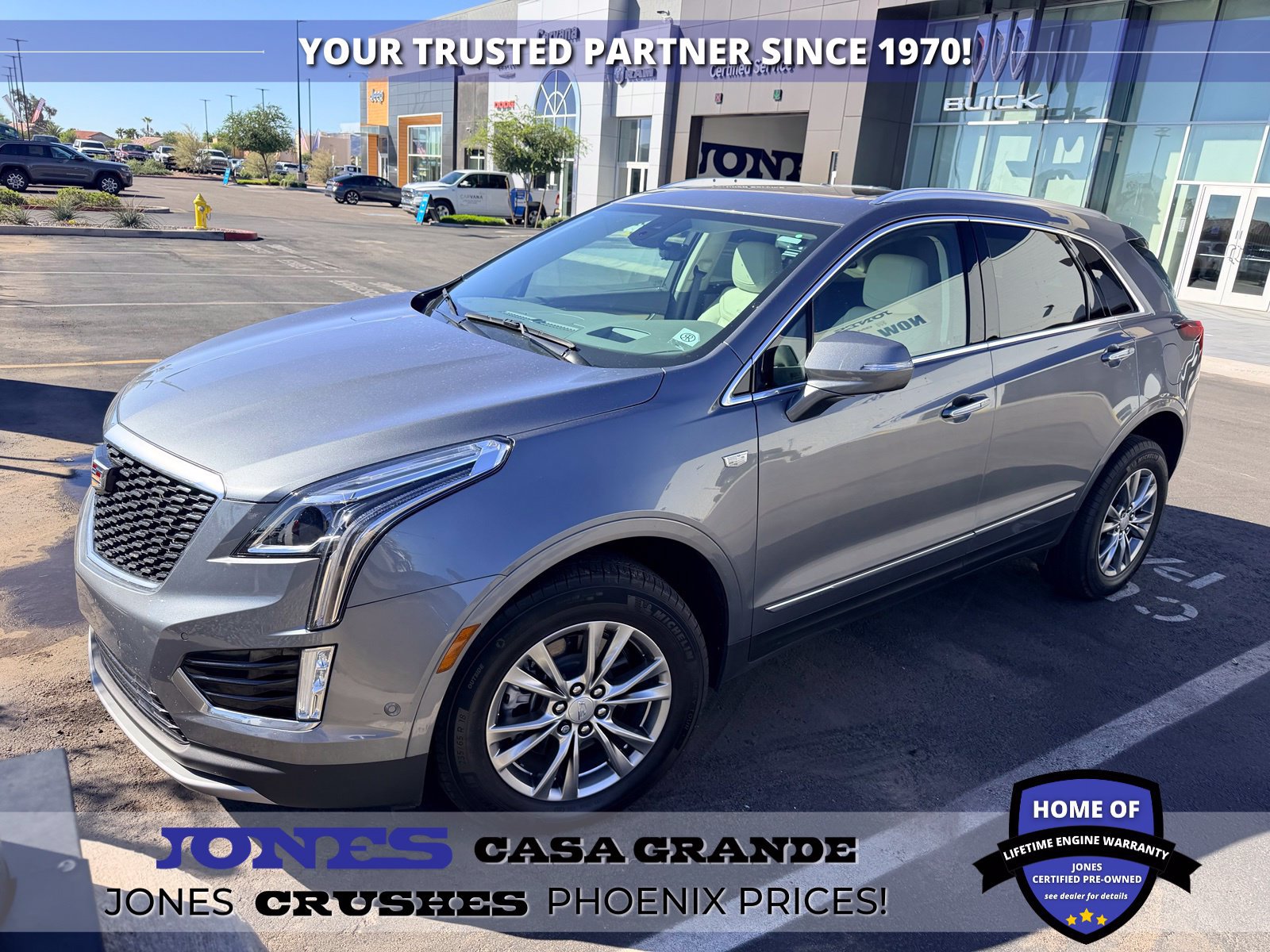 Used 2022 Cadillac XT5 Premium Luxury w/ Technology Package FWD image 1
