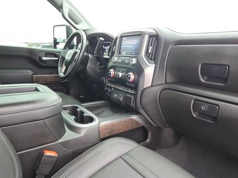 Used 2022 GMC Sierra 2500 Denali w/ Denali Ultimate Package image 21