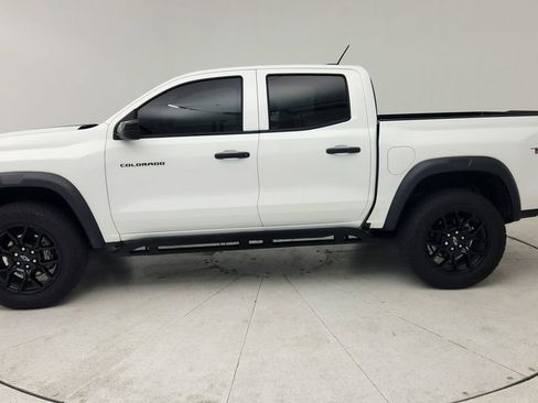 Certified 2024 Chevrolet Colorado Trail Boss w/ LPO, Dark Essentials Package image 5