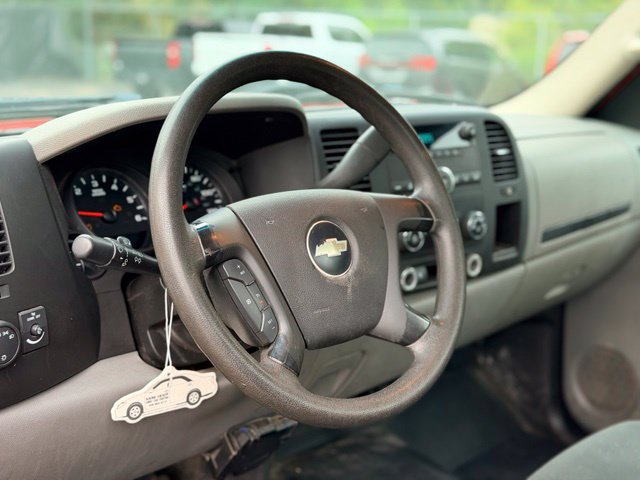 Used 2010 Chevrolet Silverado 1500 W/T RWD image 7