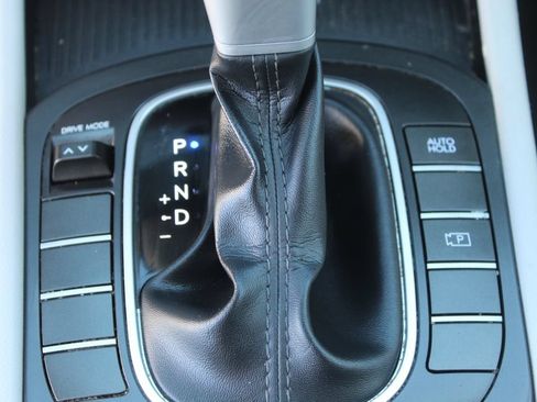 Used 2024 Hyundai Kona SEL FWD image 20
