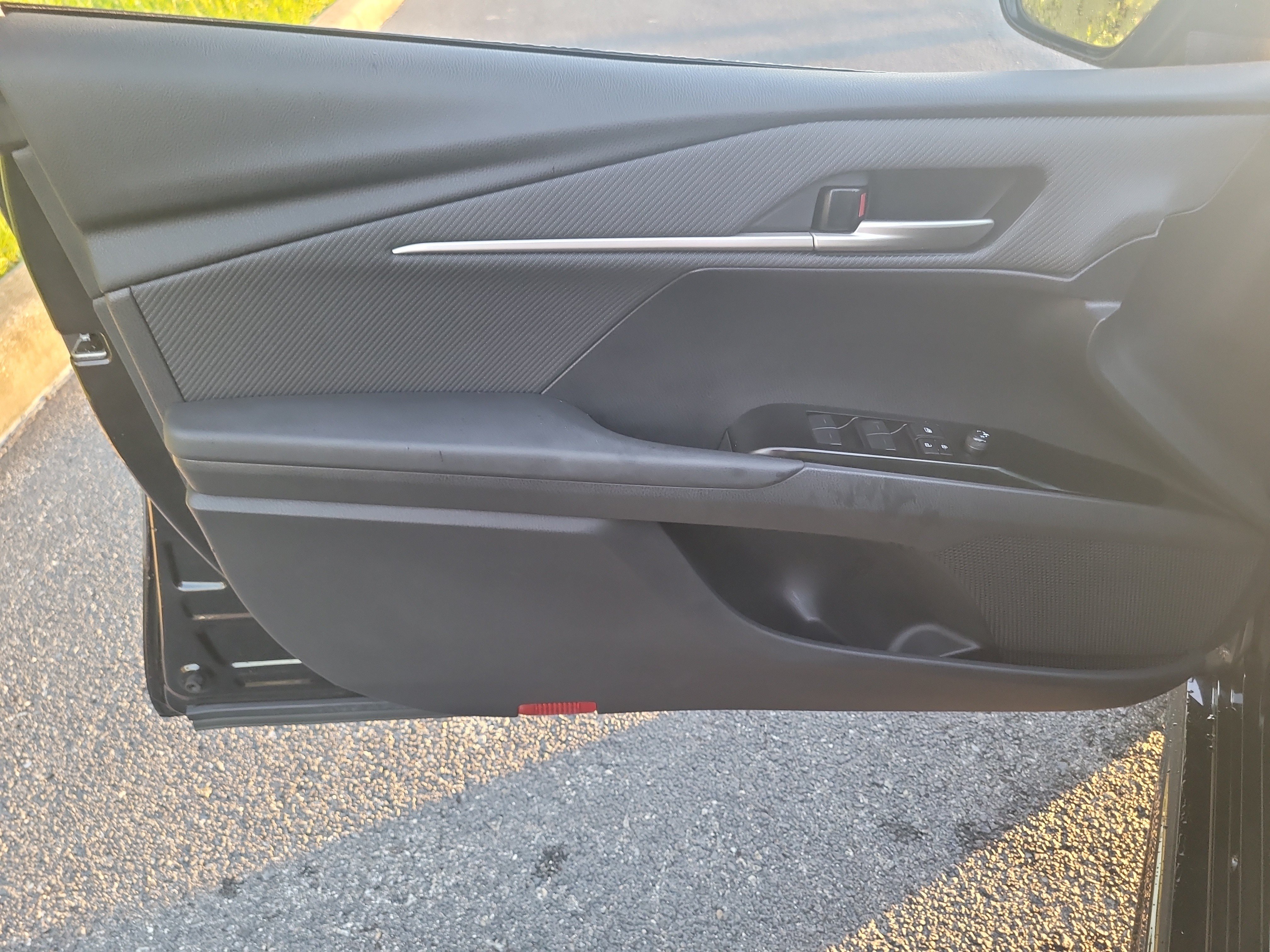 Certified 2025 Toyota Camry SE w/ Convenience Package FWD image 16