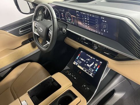 Used 2025 INFINITI QX80 Sensory image 34