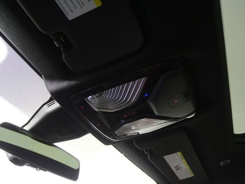 Certified 2023 BMW X6 xDrive40i w/ M Sport Package image 25